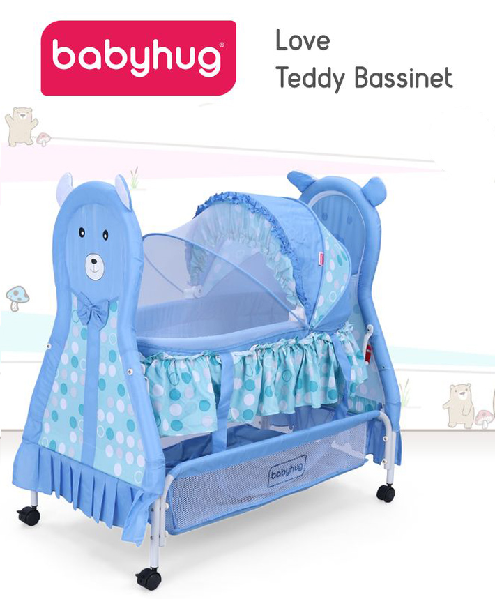 babyhug love teddy bassinet