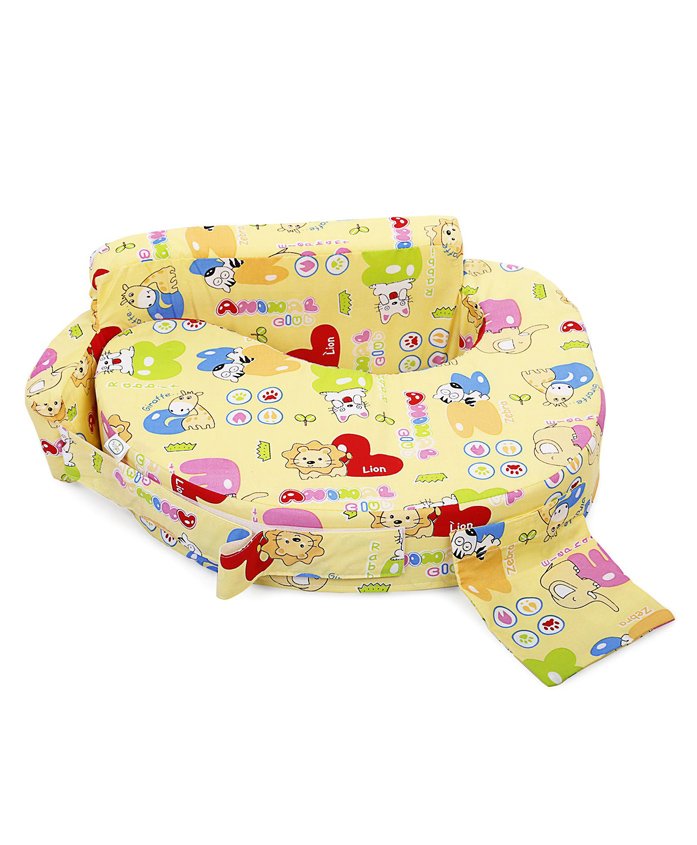 Babyhug Feeding Pillow Animals With Heart Print - Yellow