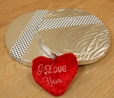 The Sugar Museum - Stuffed Chocolate Disc