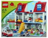 Lego - Big City Hospital 2 - 5 Years, Make everyone better at the Big City Ho...