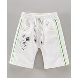 Little Kangaroos Knee Length Bermuda Skate Print - White