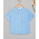 Budding Bees Half Sleeves Chevron Printed & Striped Shirt - Blue