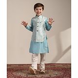 Manyavar Full Sleeves Solid Kurta & Pyjama With Floral Self Embroidered Jacket - Green