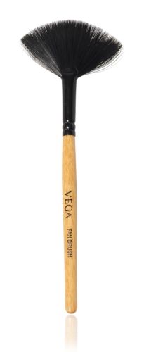 Vega Fan Makeup Brush