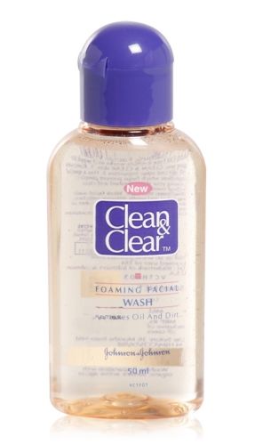 Clean & Clear - Foaming Facial Wash