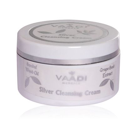 Vaadi Herbals Silver Cleansing Cream