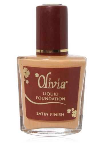 Olivia Liquid Foundation- 01 satin ivory