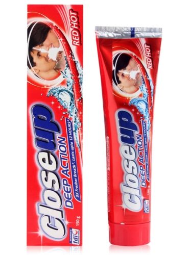 Close Up - Deep Action Red Hot Toothpaste