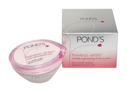 Pond''s Flawless White Visible Lightening Daily Cream