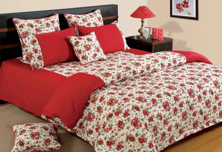Swayam Paradise Delight Printed Double Bed Sheet With 2 Pillow Covers - Red