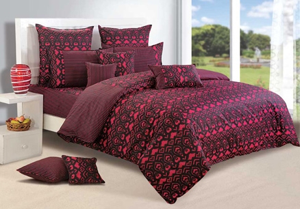 Swayam Paradise Delight Printed Double Bed Sheet With 2 Pillow Covers - Magenta & Black