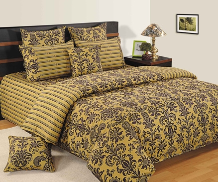 Swayam Paradise Platinum Double Bed Sheet with 2 Pillow Covers - Olive
