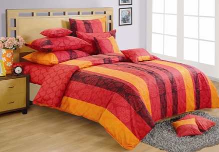 Swayam Paradise Printed Large Double Bed Sheet With 2 Pillow Covers