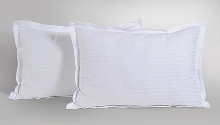 Swayam Cotton Pillow Cover - White