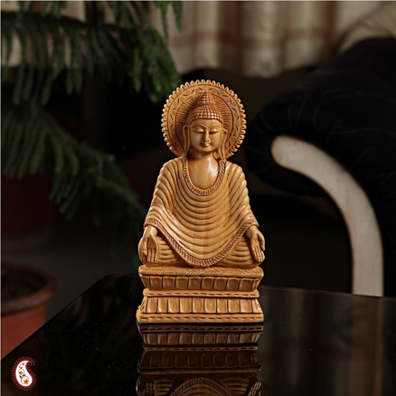 Aapnorajasthan Kadamwood Buddha figurine