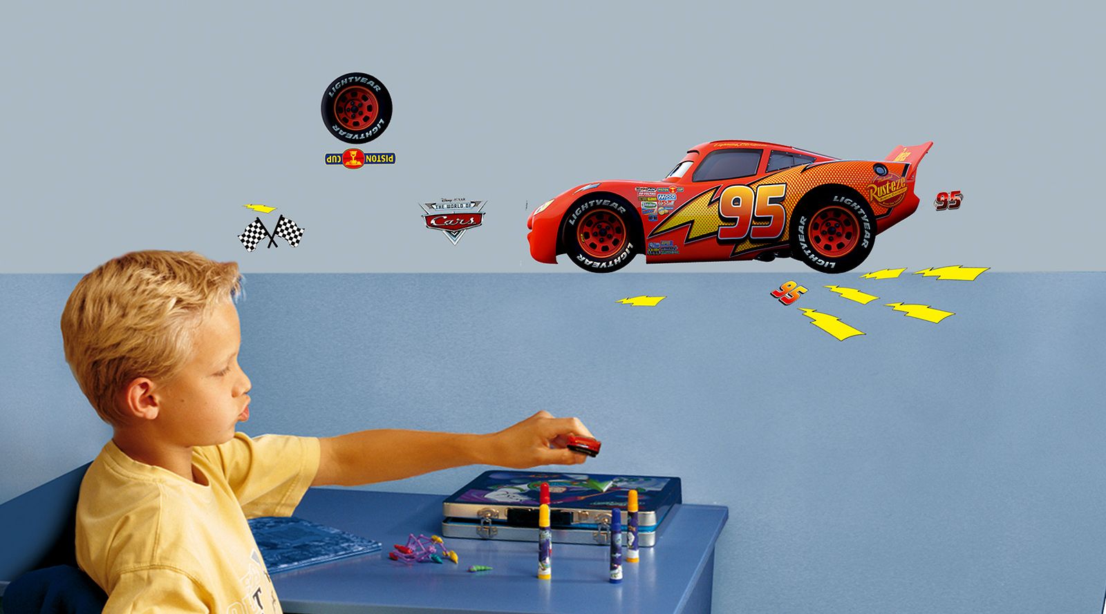 Disney Pixar Cars Racing Series Wall Sticker - Decofun