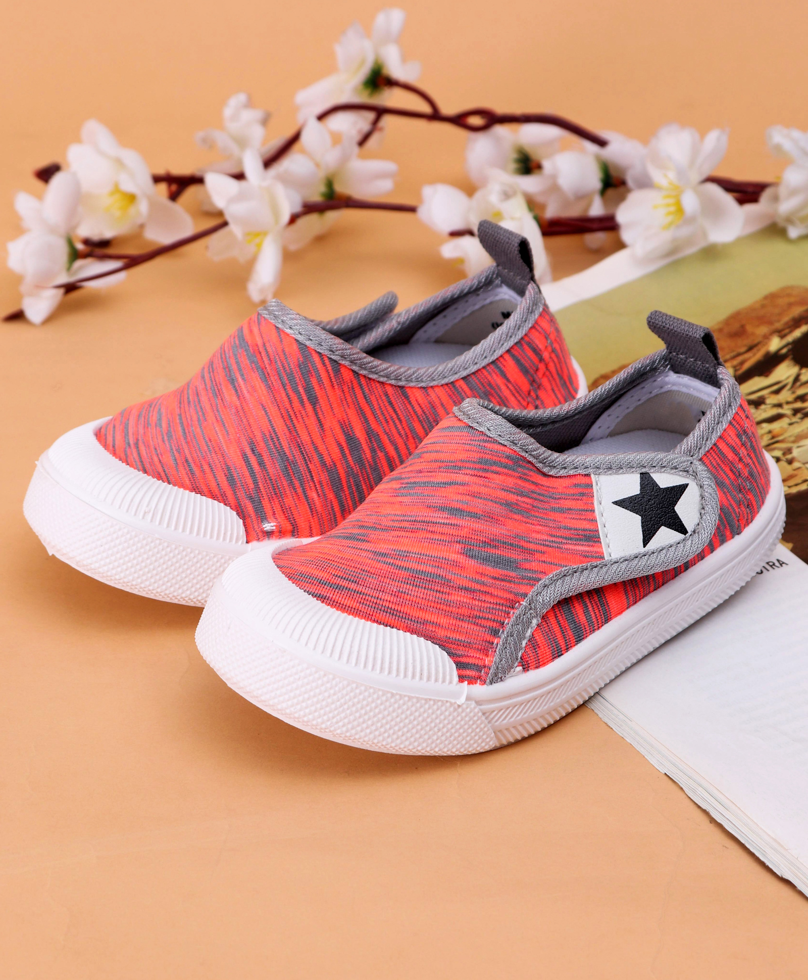 cute walk by babyhug casual shoes