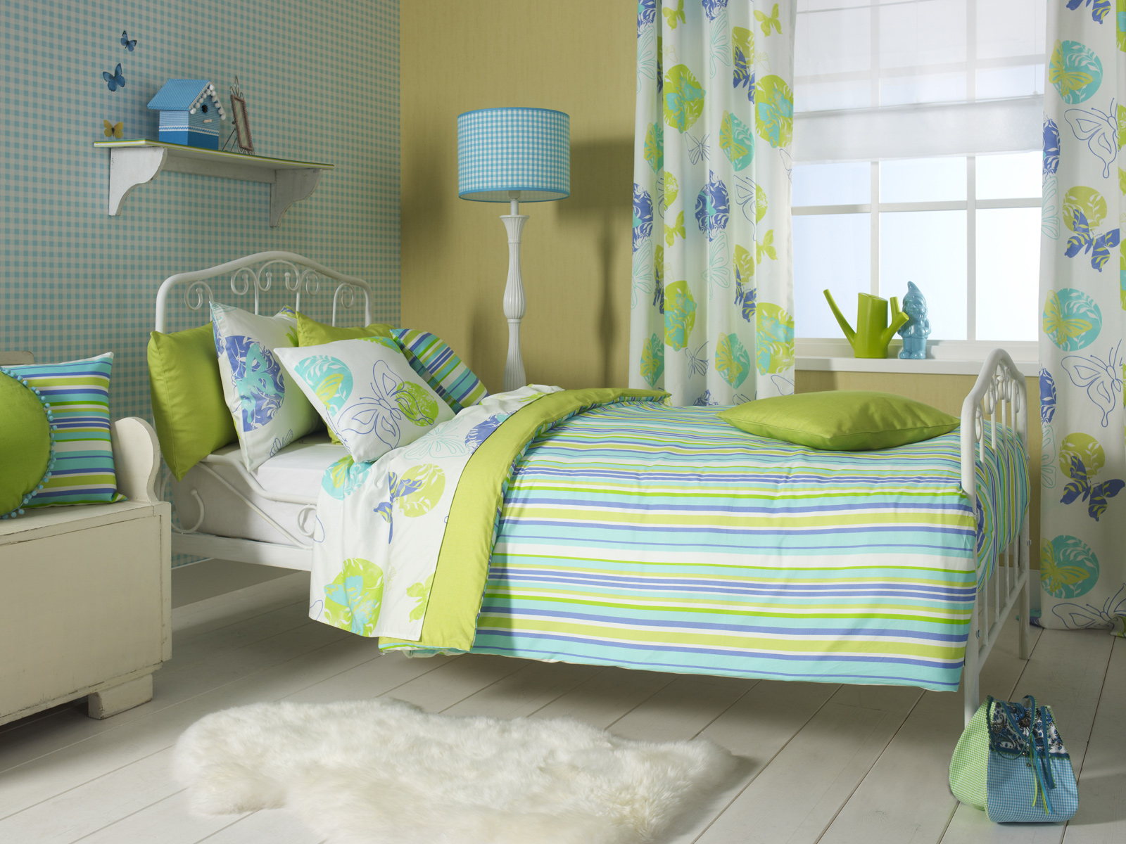 D''Decor - Blue Butterfly Garden Double Bed Sheet & Pillow Covers