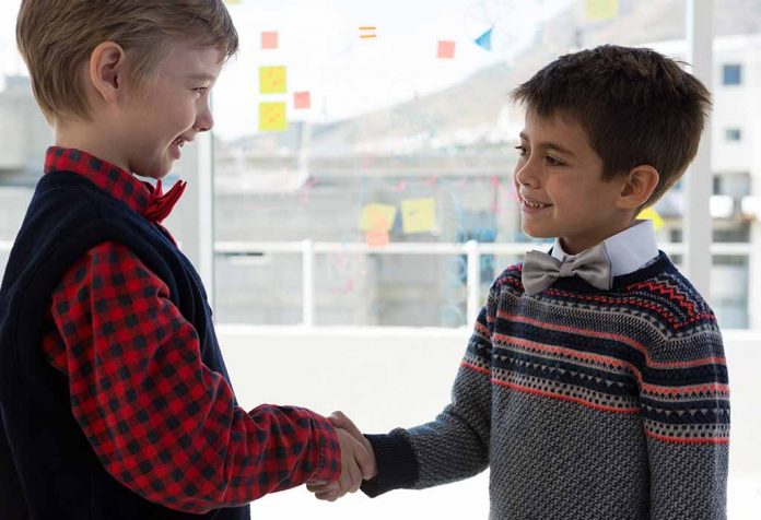 Essay On Good Manners For Class 1, 2 & 3 Children