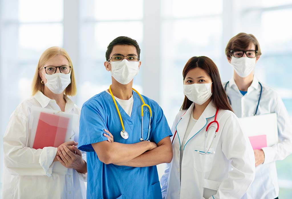 Essay on Doctor in English for Classes 1,2,3 Students: 10 Lines & Paragraph