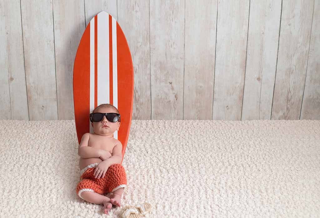 baby napping during summers