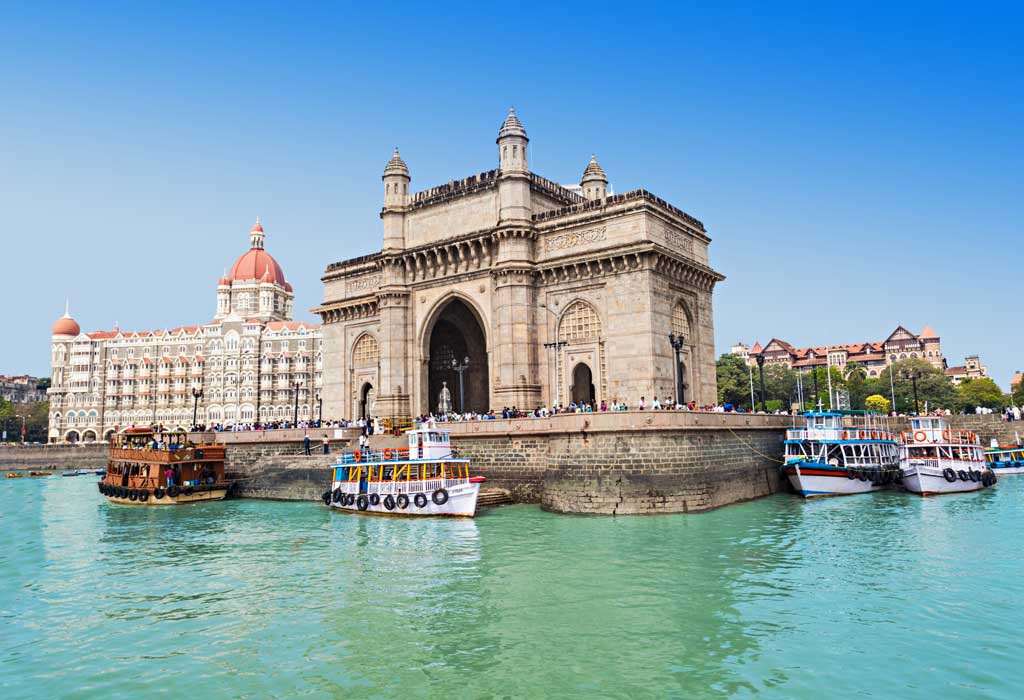 my city mumbai essay in hindi